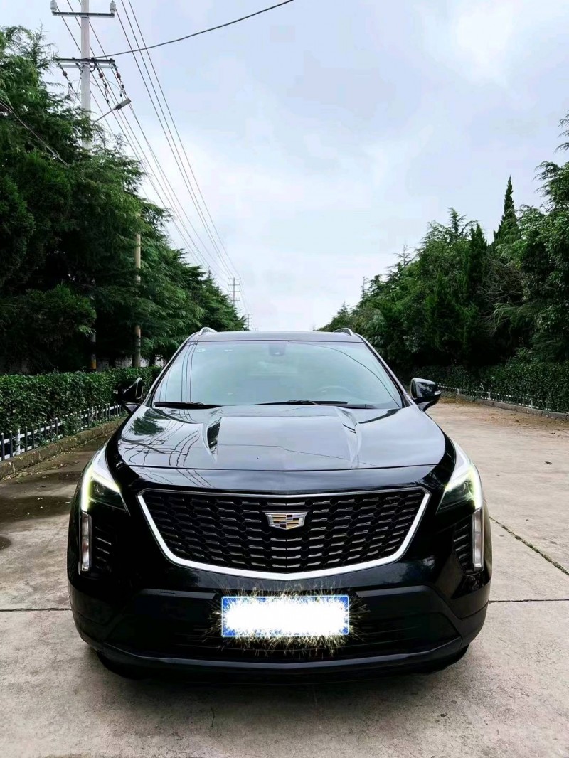 枣庄20年凯迪拉克XT41
