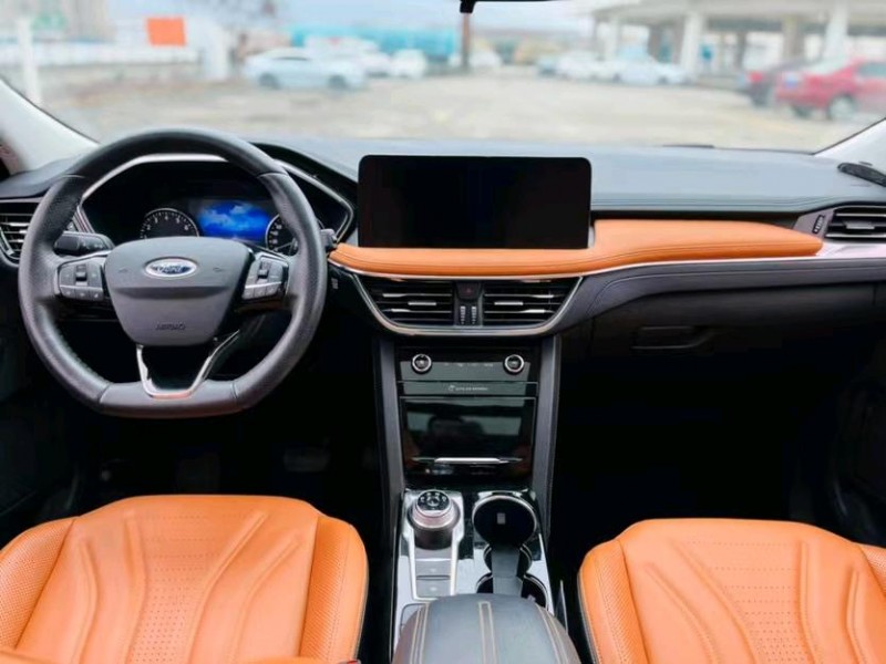 广州21年福特锐际8