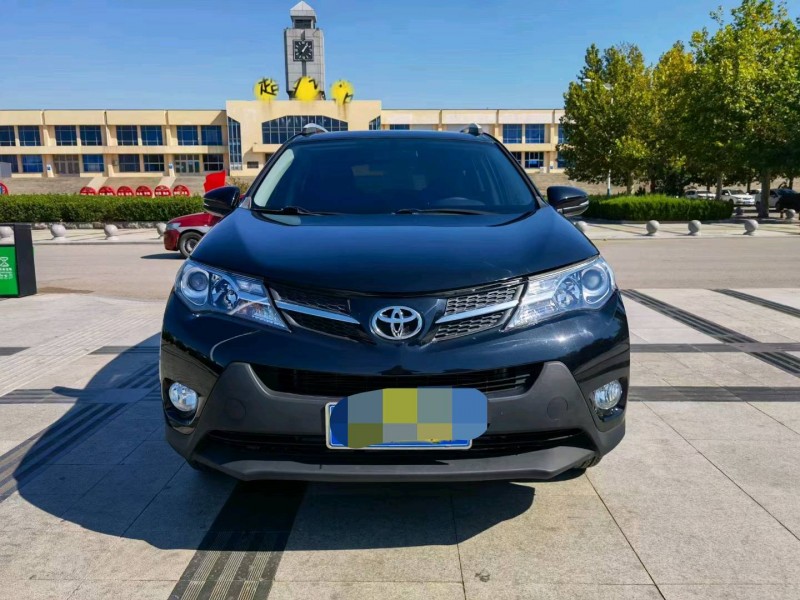 青岛16年丰田RAV4荣放1