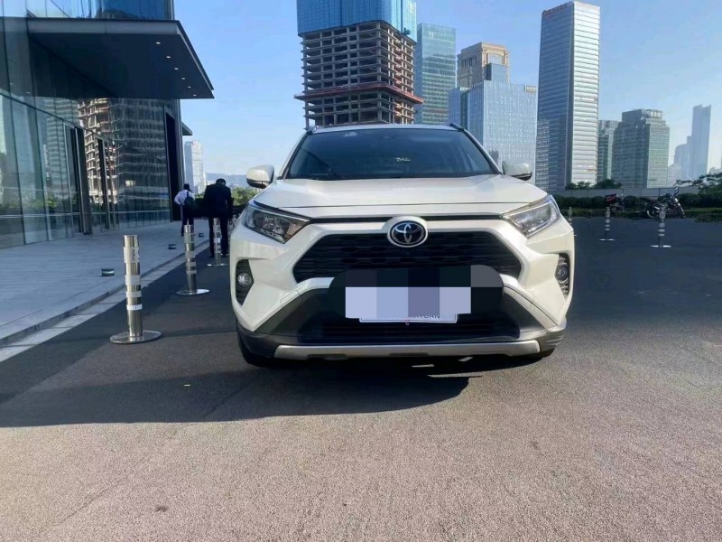 重庆20年丰田RAV4荣放1