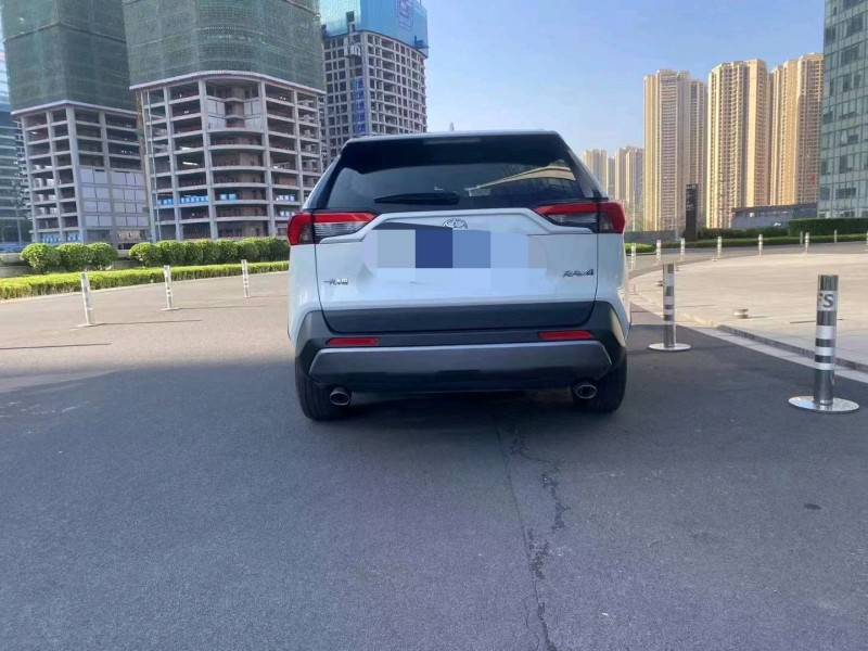 重庆20年丰田RAV4荣放9