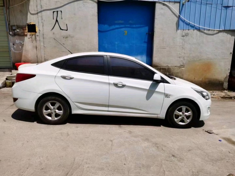 邯郸16年现代瑞纳5