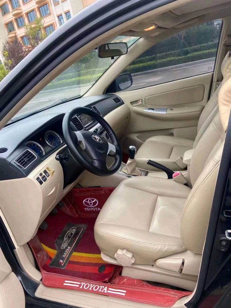 成都14年丰田花冠5