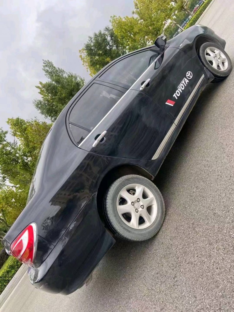 成都14年丰田花冠3