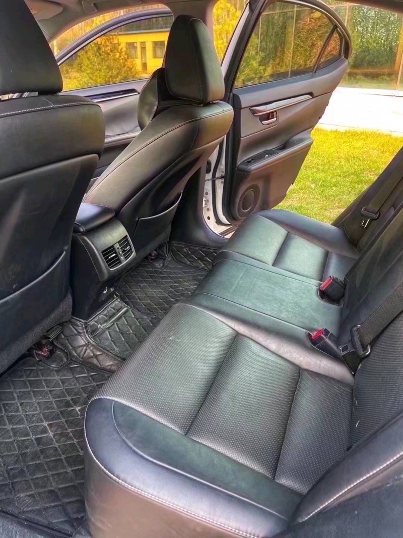 邯郸15年雷克萨斯ES6