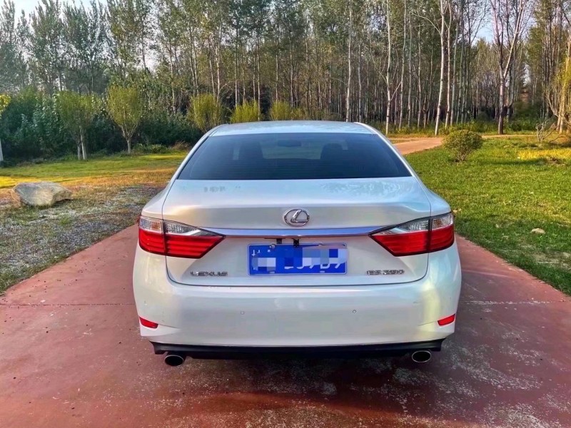 邯郸15年雷克萨斯ES9