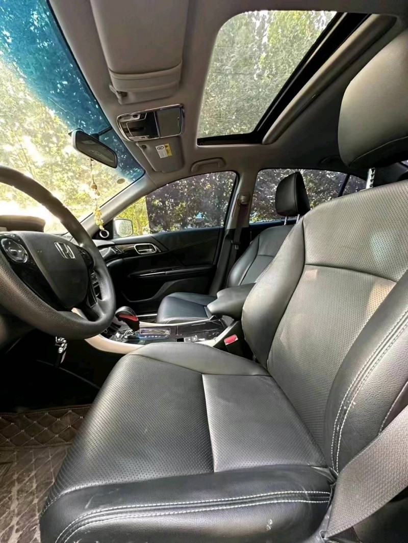 枣庄17年本田雅阁8