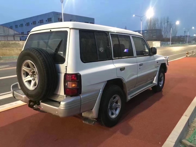淄博13年獵豹汽車黑金剛2