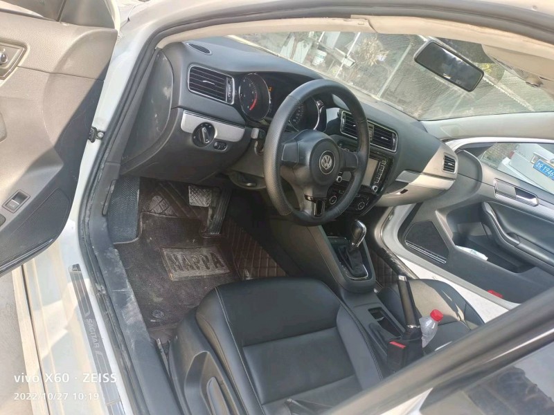 济南19年大众速腾5