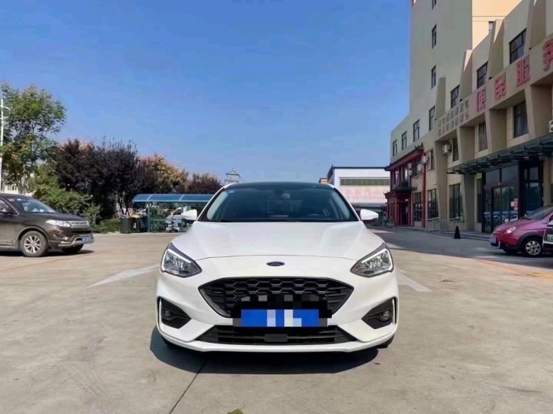 青岛20年福特福克斯1