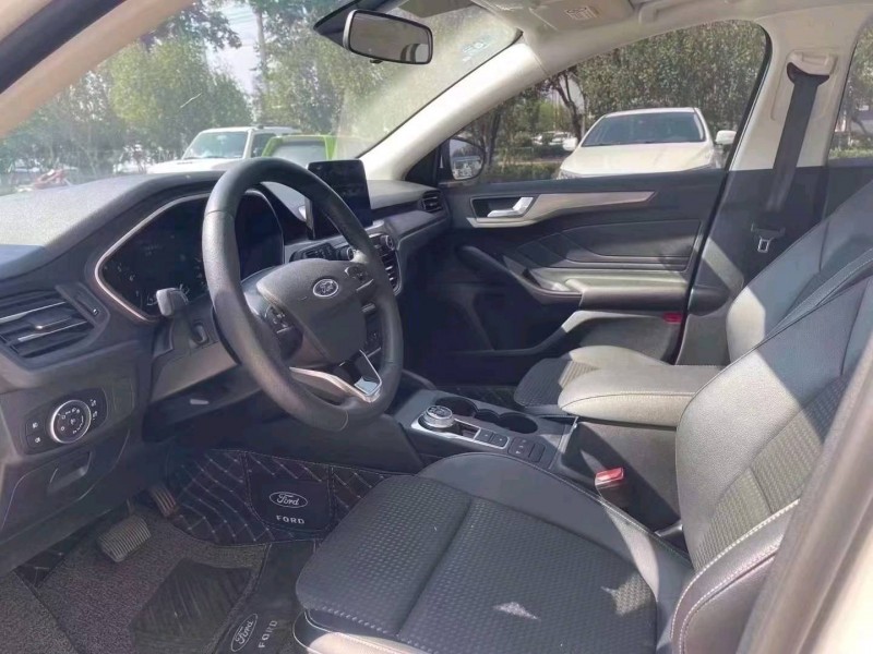 青岛20年福特福克斯2