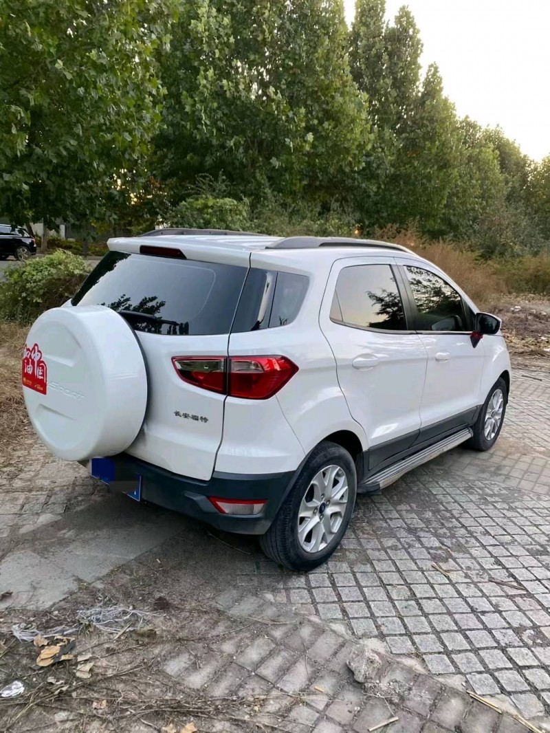 济宁17年福特翼搏6