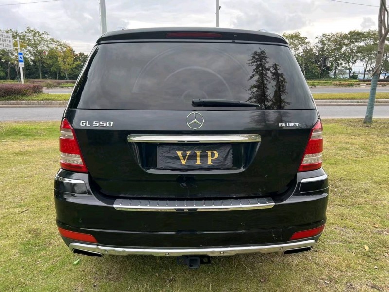 泰州13年奔驰GL8