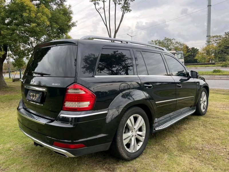 泰州13年奔驰GL9