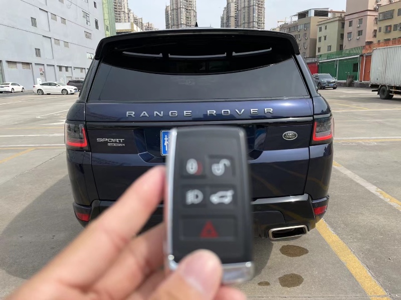 广州19年路虎揽胜运动2