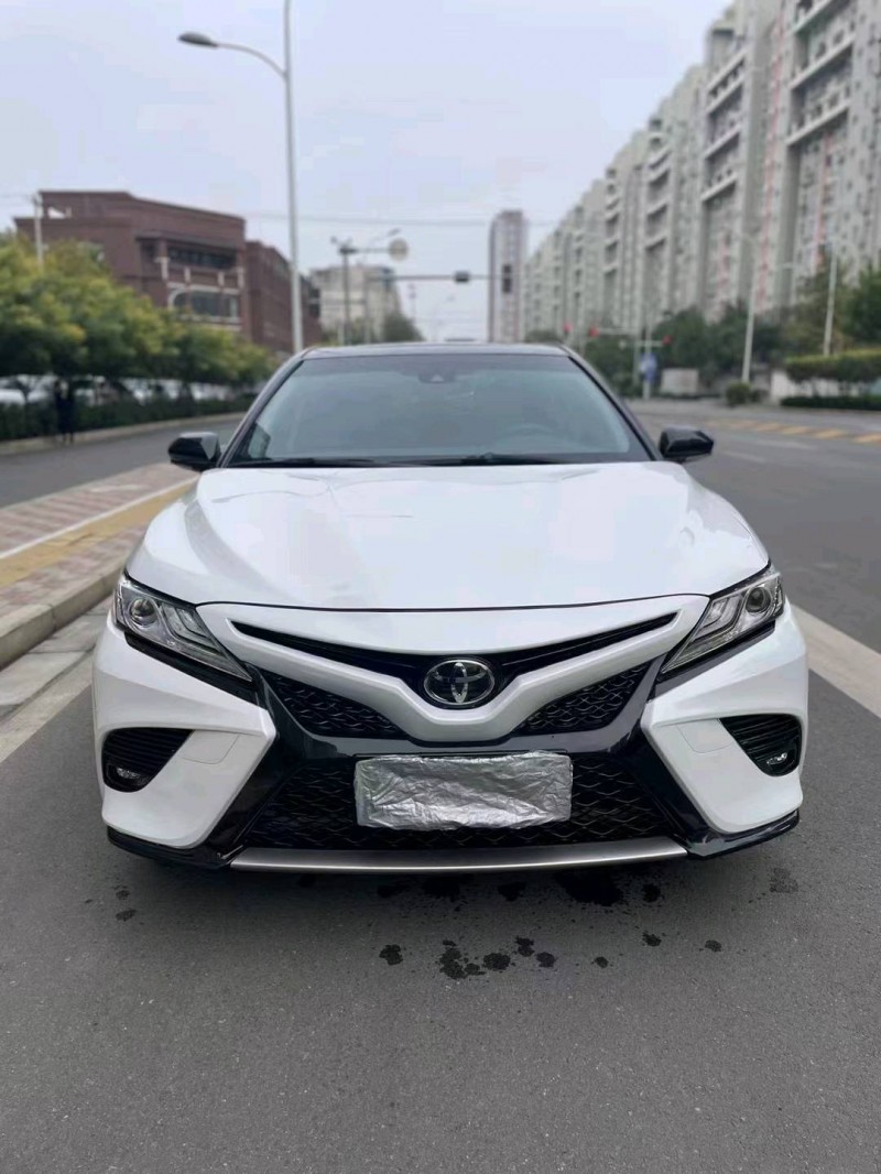 邯郸19年丰田凯美瑞1