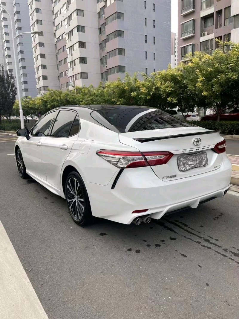 邯郸19年丰田凯美瑞8