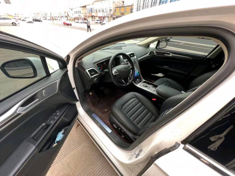 青岛20年福特蒙迪欧6