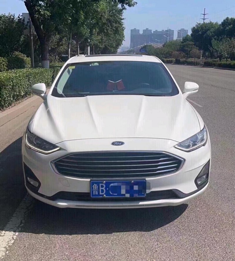 青岛21年福特蒙迪欧1