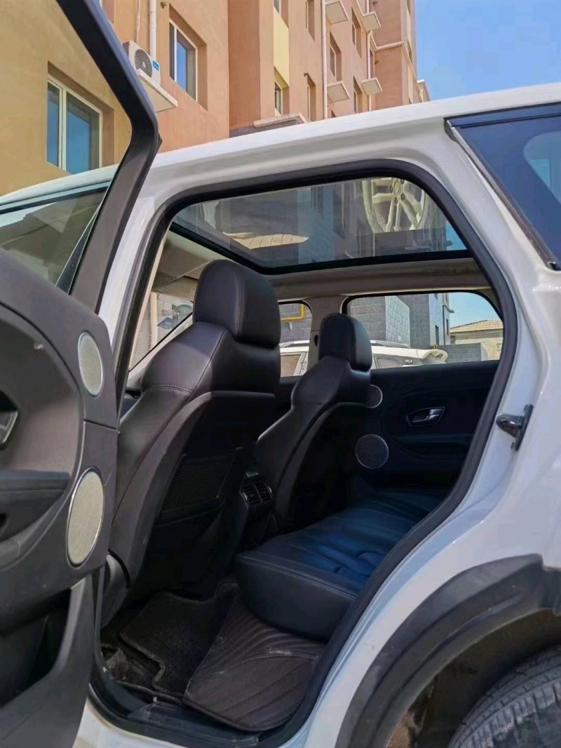 保定16年路虎极光6