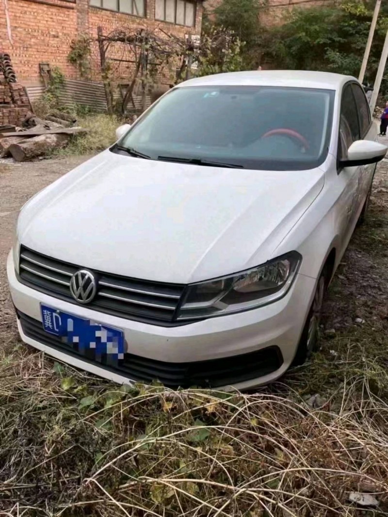 邯郸18年大众桑塔纳1