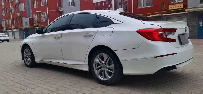 邯郸18年本田雅阁8