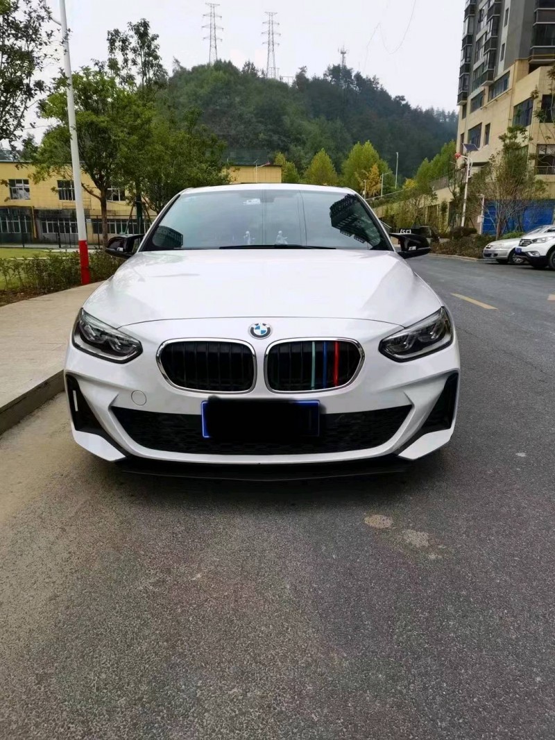 济宁19年宝马1系8