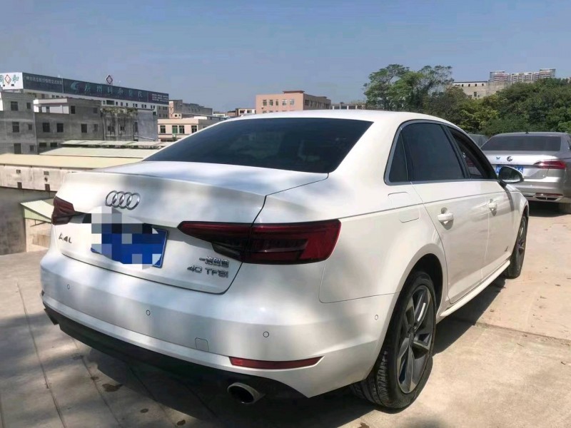 珠海17年奧迪A4L5