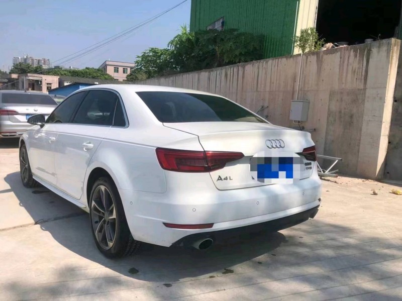 珠海17年奧迪A4L8