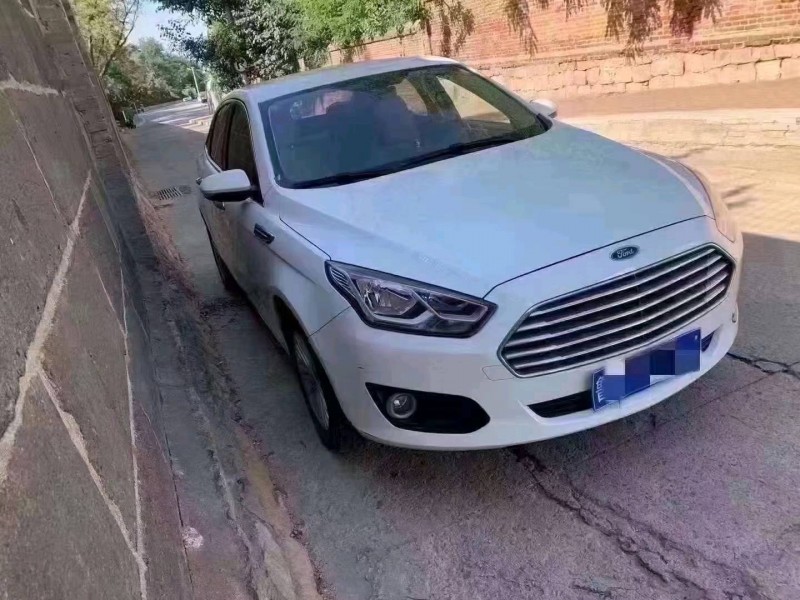 枣庄16年福特福睿斯6