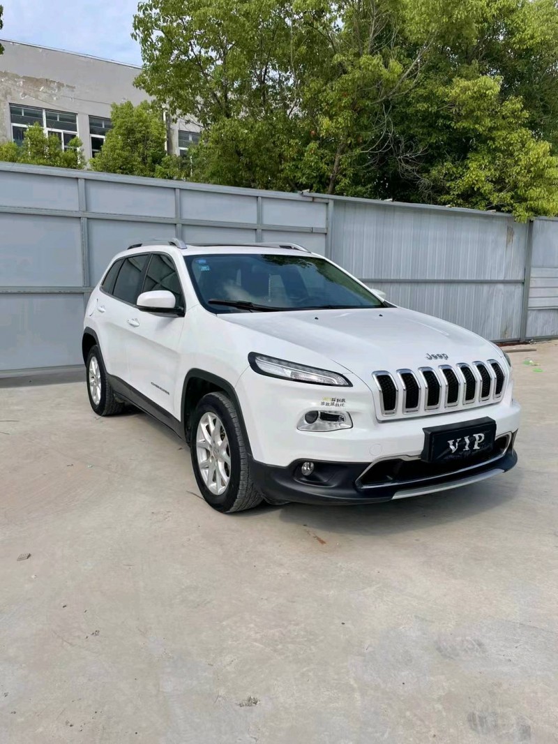 徐州19年Jeep自由光7