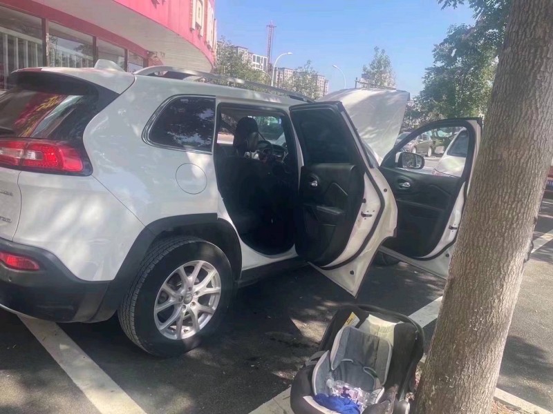 苏州18年Jeep自由光2