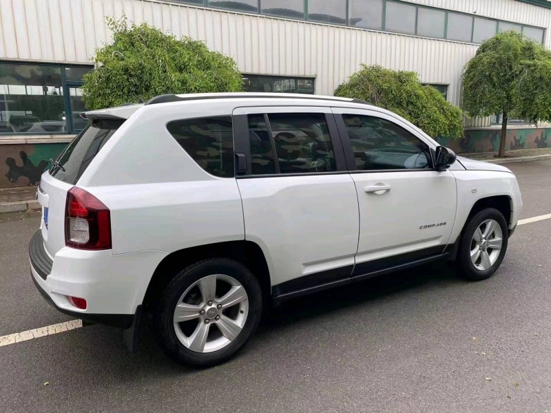 沈阳14年Jeep指南者6