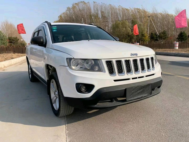 沈阳14年Jeep指南者2