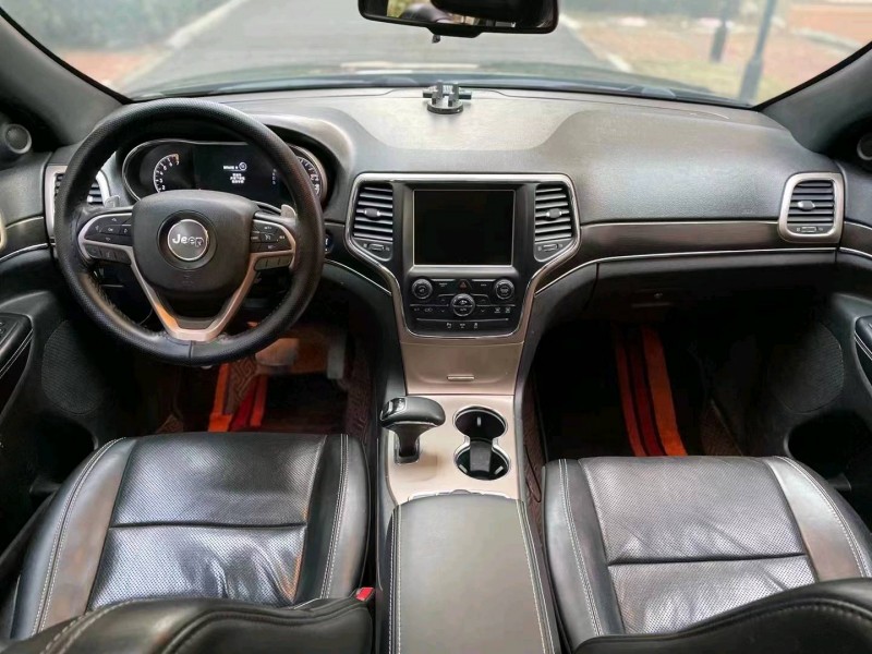 烟台15年Jeep大切诺基6