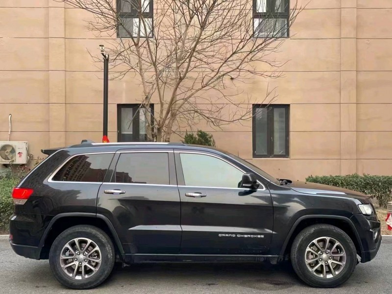 烟台15年Jeep大切诺基7