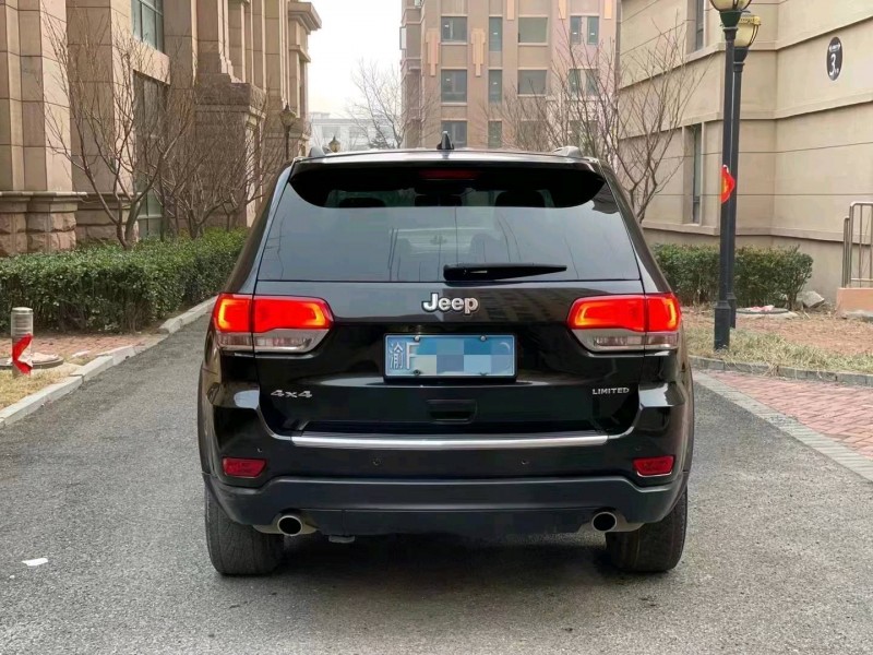 烟台15年Jeep大切诺基9