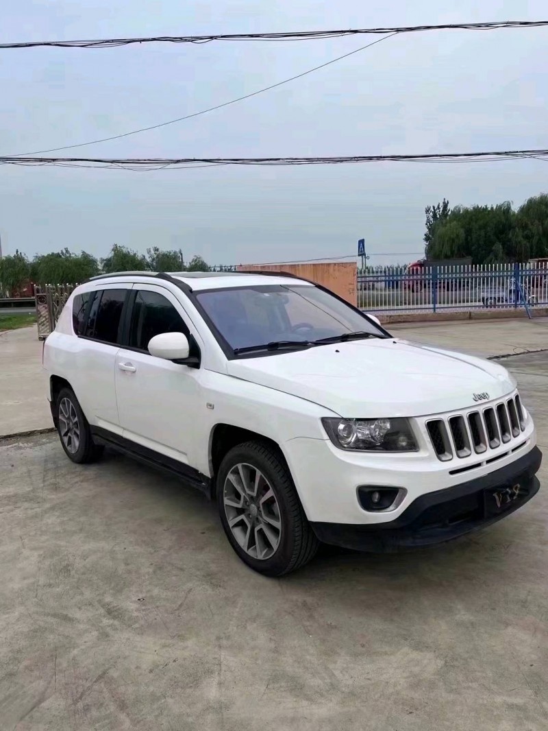 济宁15年Jeep指南者2