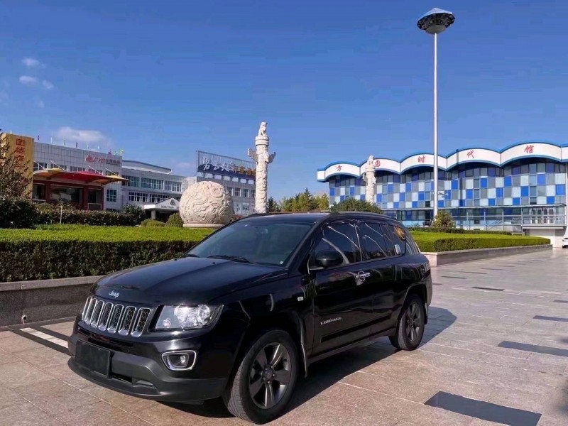 青岛16年Jeep指南者3