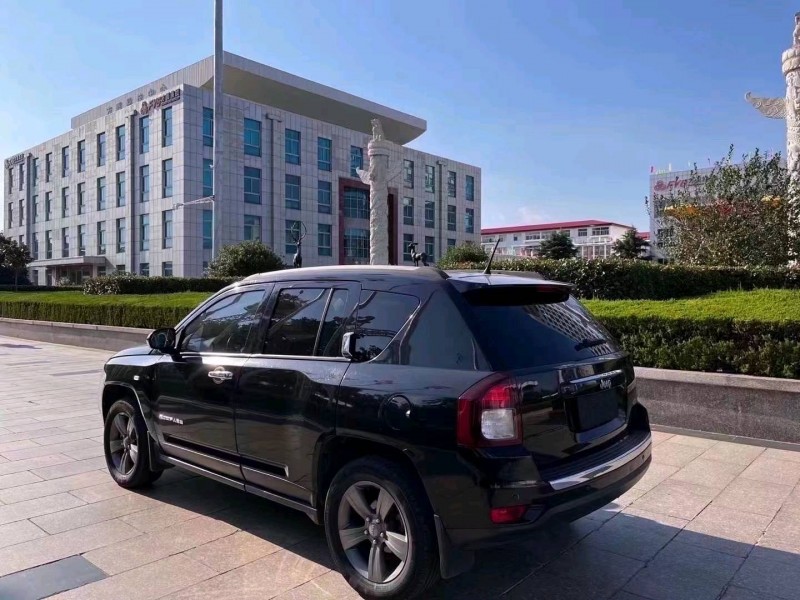 青岛16年Jeep指南者7