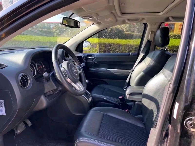 青岛16年Jeep指南者6