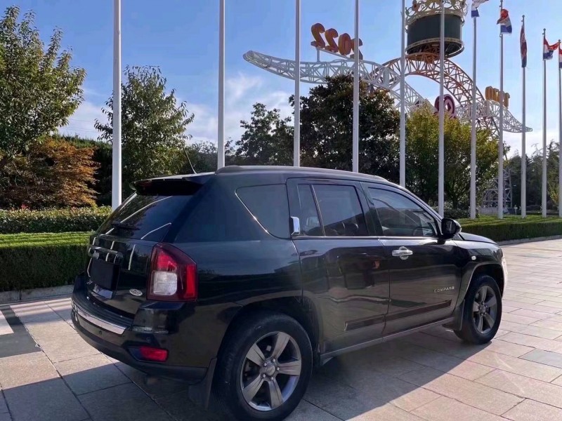 青岛16年Jeep指南者8