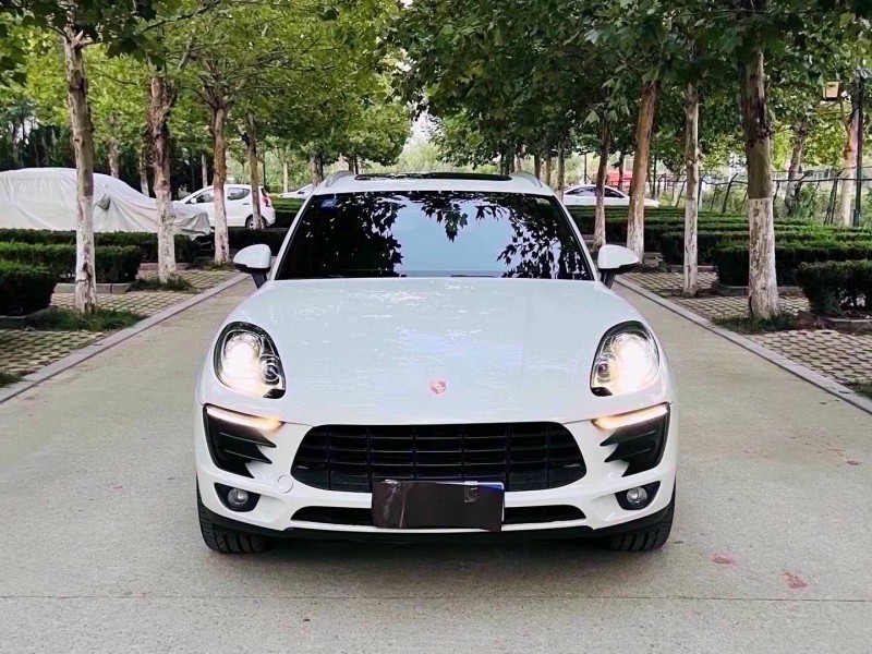 聊城15年保時捷Macan8