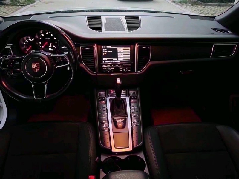 聊城15年保時捷Macan4