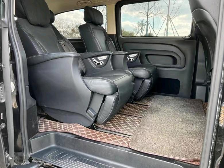 盐城17年奔驰威霆6