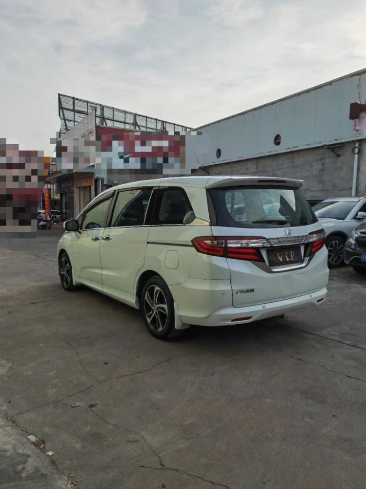 中山18年本田奥德赛8