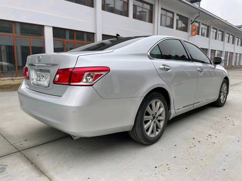 廊坊11年雷克萨斯ES7