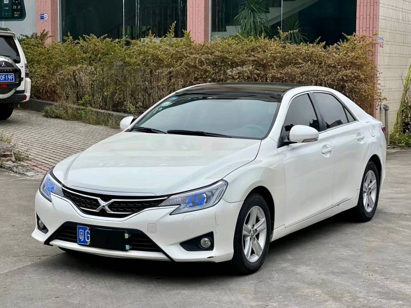 东莞17年丰田锐志7