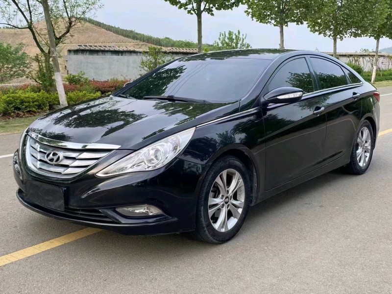 徐州13年现代索纳塔八3