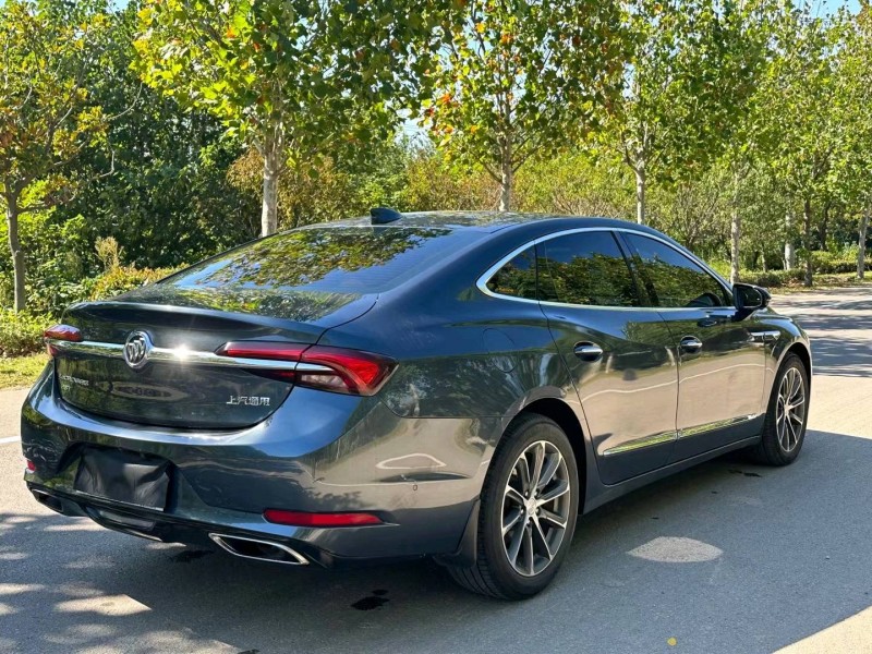 徐州19年别克君越8